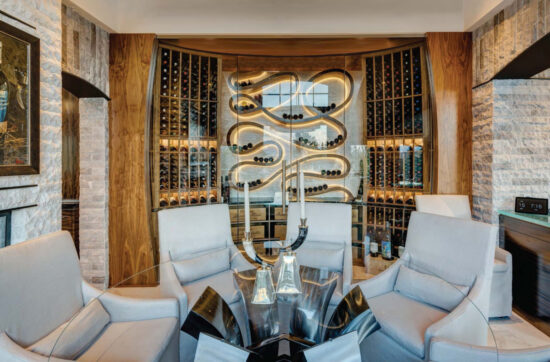 modern wine wall with wooden elements