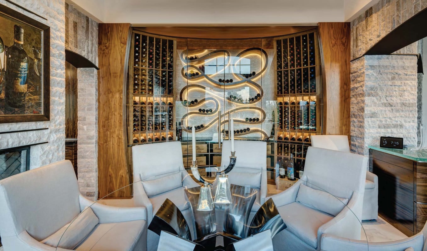 modern wine wall with wooden elements