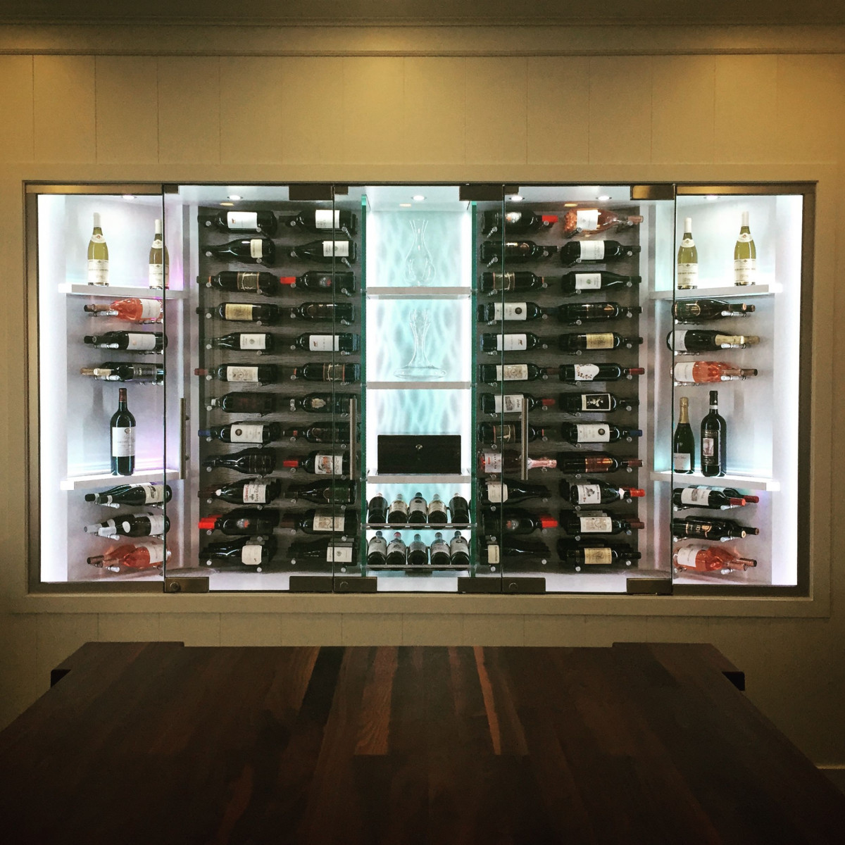 wall mounted wine cabinet