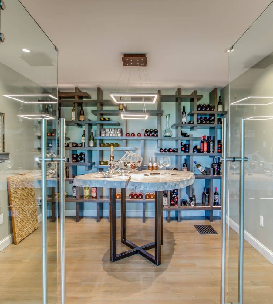 contemporary Cube wine room - Genuwine Cellars